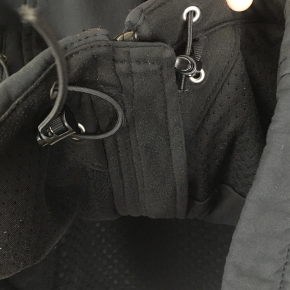 The North Face Zip Up Long Sleeve Athletic Jacket in Black - Picture 8 of 12